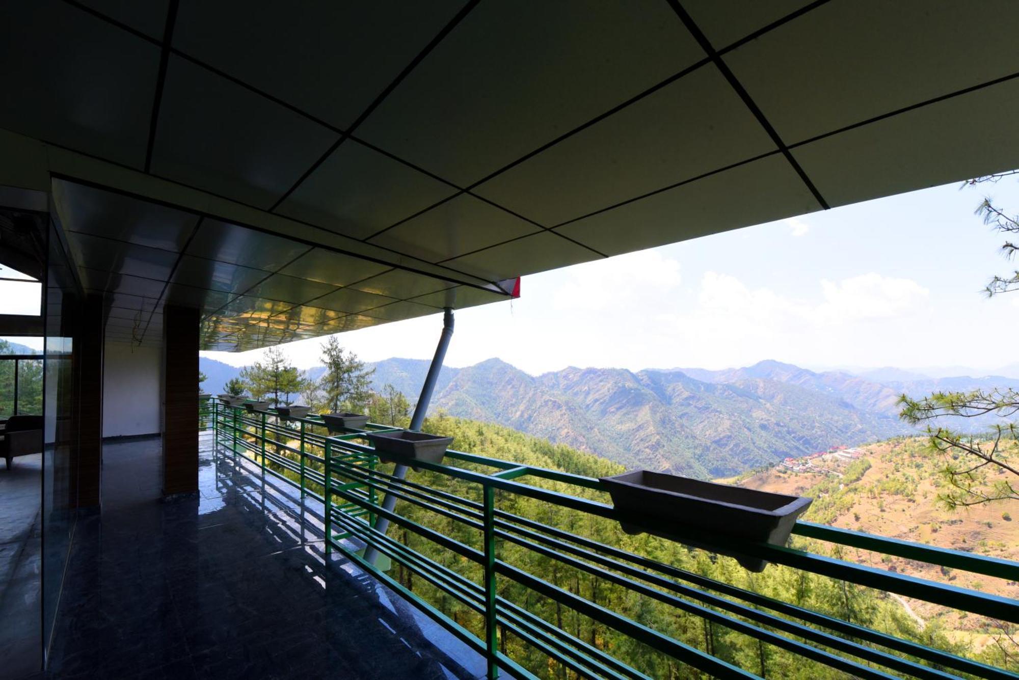 Himalayan Mountain And Valley View - Garden With Bonefire - Ample Parking - Luxury Balcony Rooms -By Aachman Stays!! Mashobra 西姆拉 外观 照片