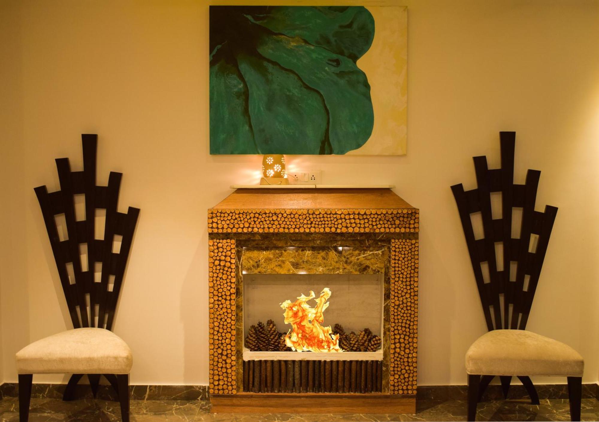 Himalayan Mountain And Valley View - Garden With Bonefire - Ample Parking - Luxury Balcony Rooms -By Aachman Stays!! Mashobra 西姆拉 外观 照片