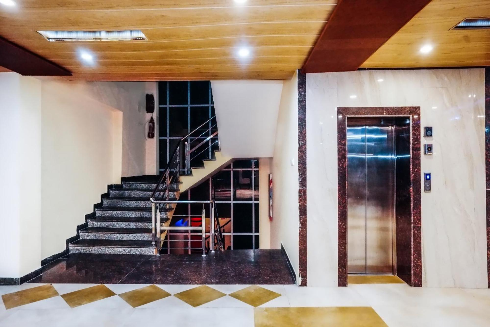 Himalayan Mountain And Valley View - Garden With Bonefire - Ample Parking - Luxury Balcony Rooms -By Aachman Stays!! Mashobra 西姆拉 外观 照片